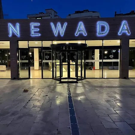 Newada 1+1 With Pool View Stambuł