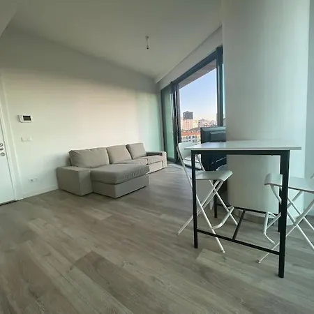 Newada 1+1 With Pool View Stambuł